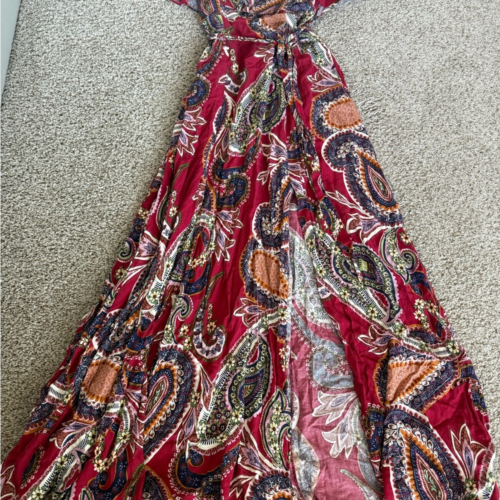 Soieblu Vibrant Paisley Maxi Dress